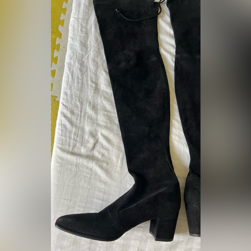 Absolutely Gorgeous, Extremely Comfortable Long B… - image 4